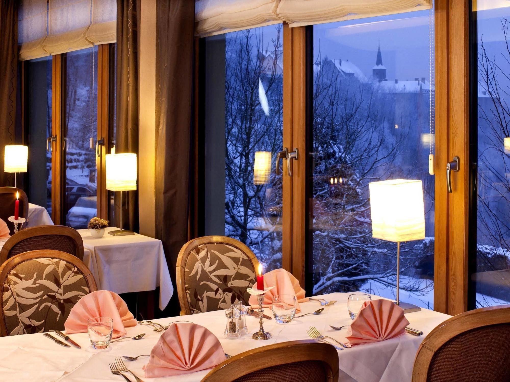 Spa Hotel Restaurant Au Lion D'Or Ла-Петит-Пьер Экстерьер фото